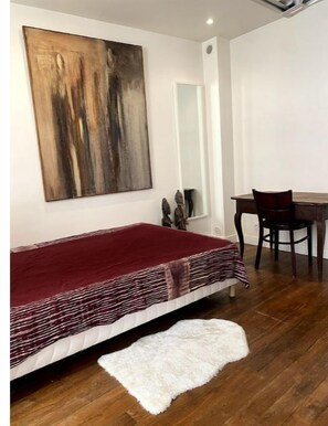 2 bedrooms, iron/ironing board, free WiFi, bed sheets - Belleville-buttes Chaumont, Confort & Lumineux ! (Paris)