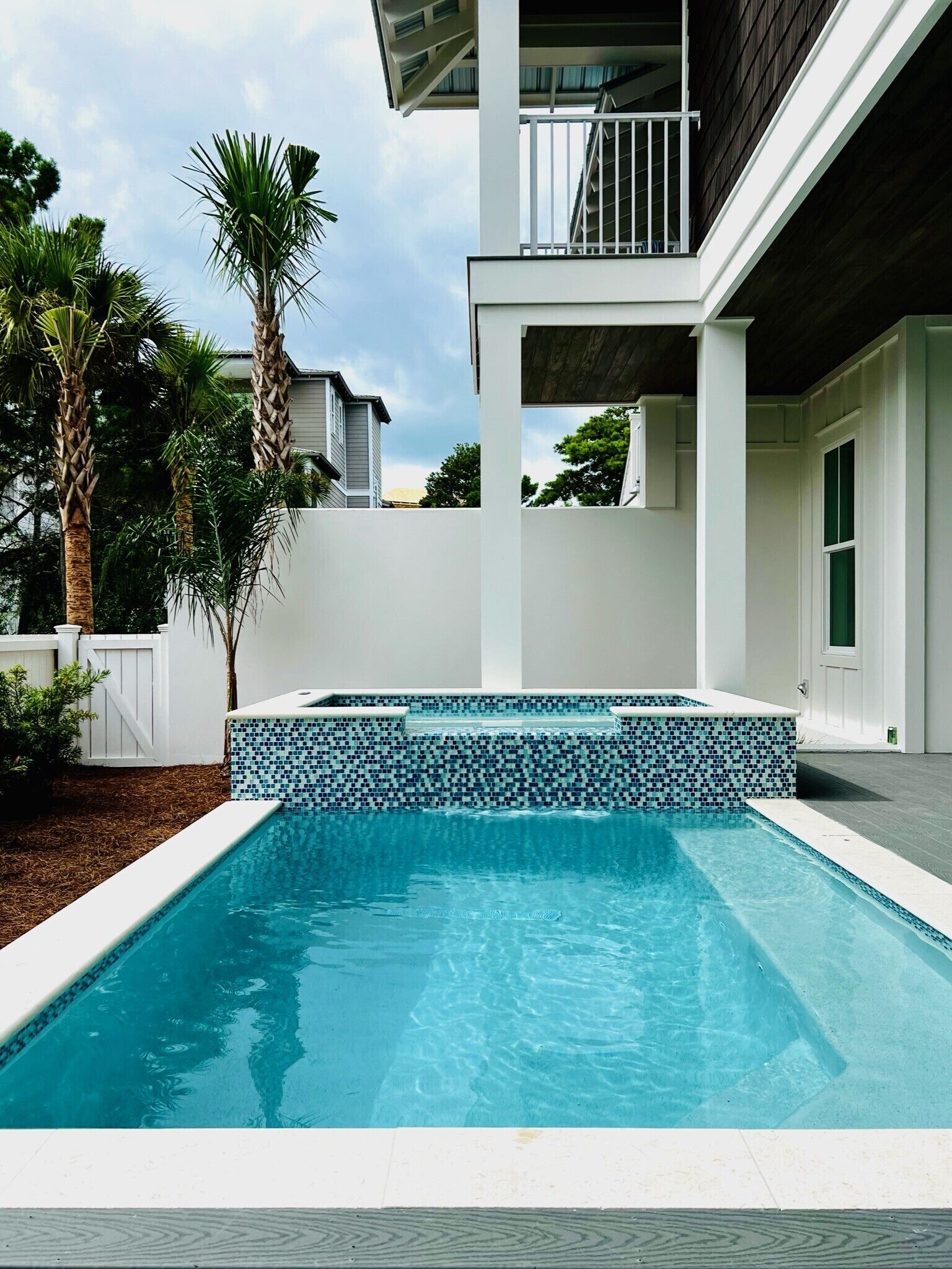 Et oppvarmet basseng