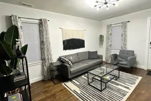 TV - New Listing! North End Bungalow (Charlotte)