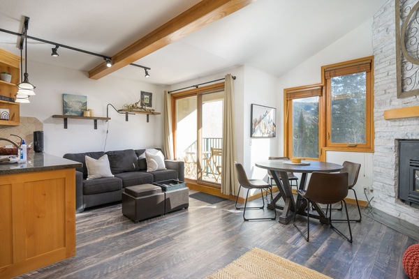 リビング エリア