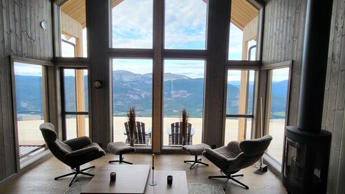 Skyhytte Vradal, Bergpanorama und Seeblick - Erholung - Wandern - Skipiste