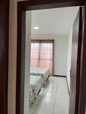 Blendingsgardiner, lydisolert og wi-fi (inkludert)