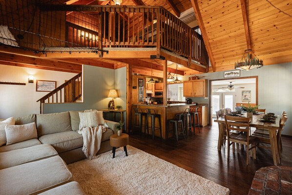 Smart TV, fireplace, video games