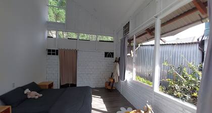 Cozy Homestay with Garden & BBQ, very close to Dalat market