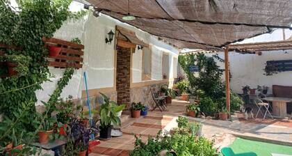 This rural house is ideal to disconnect, it has a patio where you can relax.