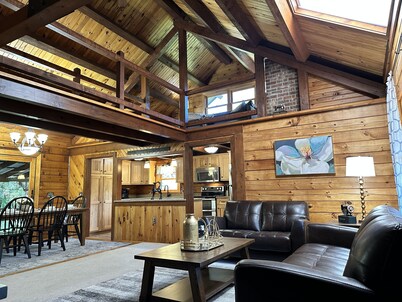 Forest Tree Log Cabin - middletown/Harrisburg/Hershey/Lancaster/York