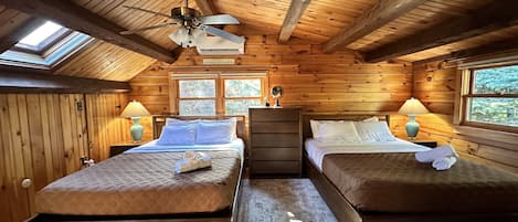 3 habitaciones, tabla de planchar con plancha, wifi y ropa de cama
