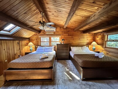 Forest Tree Log Cabin - middletown/Harrisburg/Hershey/Lancaster/York