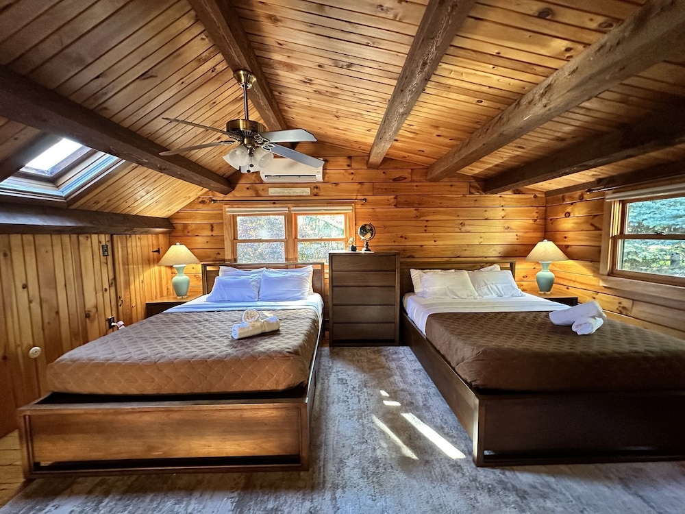 Cozy PetFriendly Cabin with AC in Middletown, near Harrisburg and