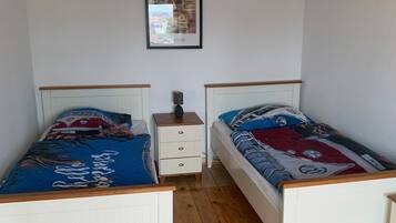 2 bedrooms, WiFi, bed sheets