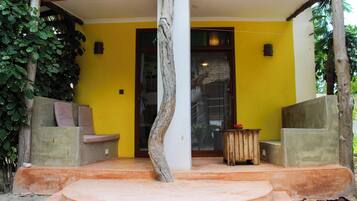 Kamar Bulan Madu | Seprai antialergi, selimut bulu angsa, dan bantalan ekstra lembut
