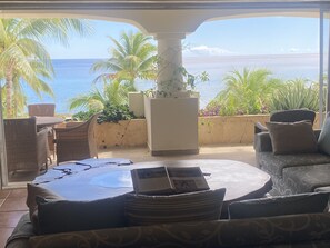 Interior - Breathtaking ocean view, open space condo with private beach in Riviera Maya (uerto Aventuras,)