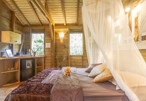 1 habitación, tabla de planchar con plancha, wifi gratis y ropa de cama 
