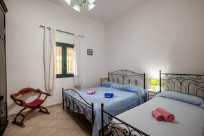 2 chambres, bureau, fer et planche à repasser, Wi-Fi gratuit