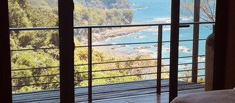Villa TINAMASTE, amazing view on the pacific