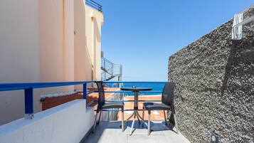 Estudio Gallery | Terraza o patio