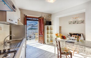 Fridge, stovetop - Awesome apartment in Gioviano -LU- (Gioviano -LU-)