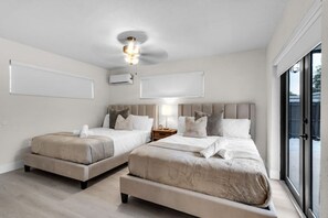 4 slaapkamers, een strijkplank/strijkijzer, wifi, beddengoed