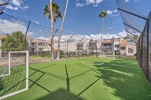 Sports court - Cozy Apartment with Stunning Amenities. Amazing LOCATION (Tucson)