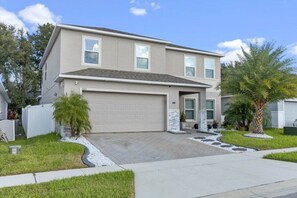Exterior - Luxury Oasis Hideaway - Brand New Disney Home (Davenport)