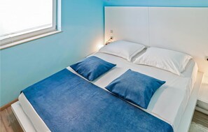 1 camera, ferro/asse da stiro, Wi-Fi gratuito, lenzuola