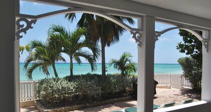 Turtle Bottom luxury beachside villa