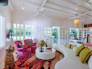 Living area - Casa Agogo-Retreat Space/Pool/Steps to Beach, Featured in National Geographic! (Puerto Viejo de Talamanca)