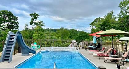 Peaceful family & pet-friendly country 3-bedroom house. Fire pit and views!