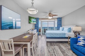 1 bedroom, iron/ironing board, WiFi, bed sheets - Direct Oceanfront in the Heart of Myrtle Beach! Amazing views! Atlantica PH55 (Myrtle Beach)