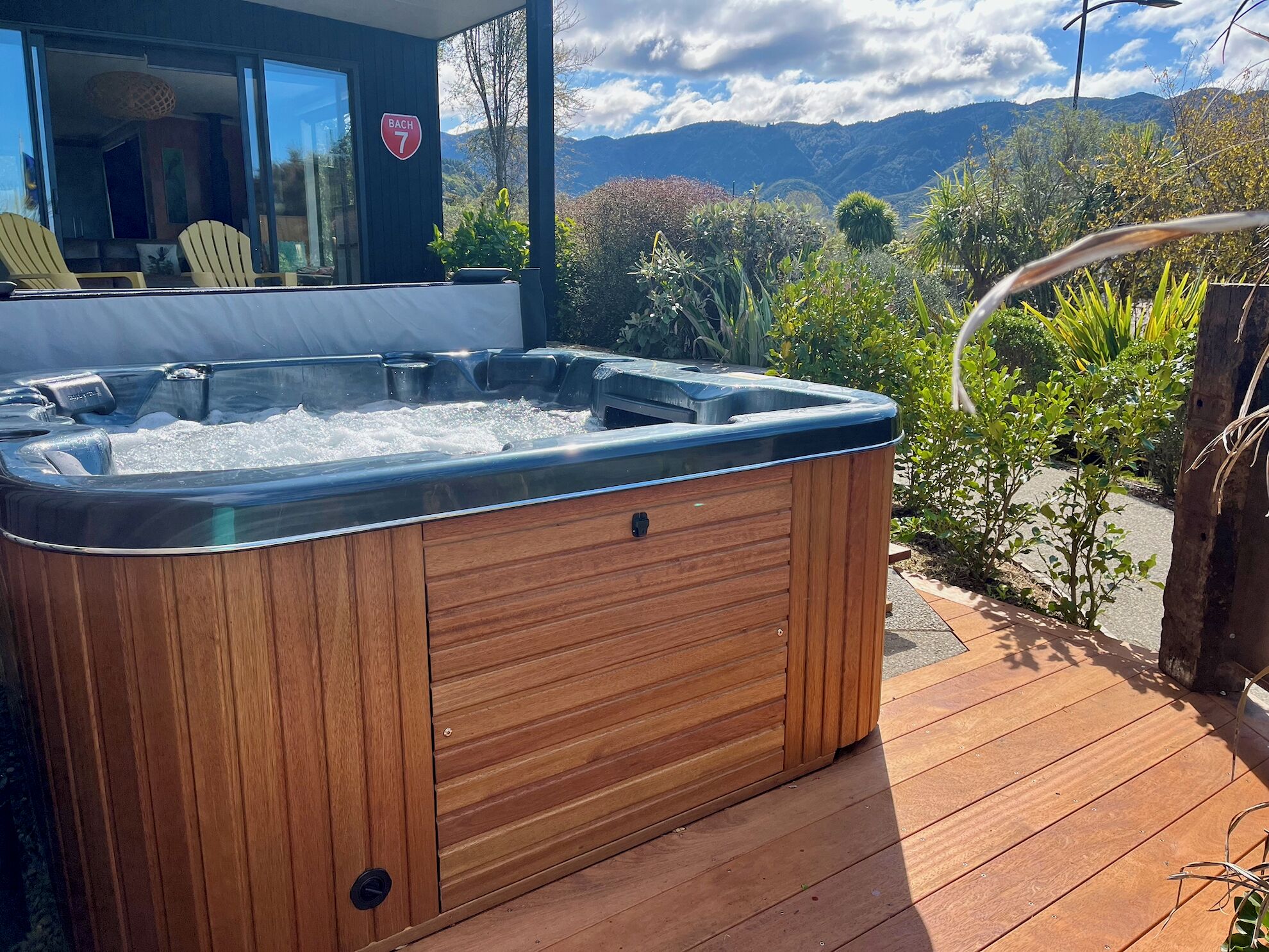 Outdoor spa tub