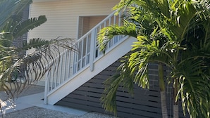 Unclassified image, 4 of 26, button - Palm Island Getaway - Deep Water Canal - 2 King Suites - Walk to Beach (Placida)