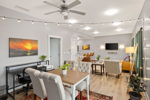 Ft Worth Southside Loft 204- Walk to Magnolia Ave!