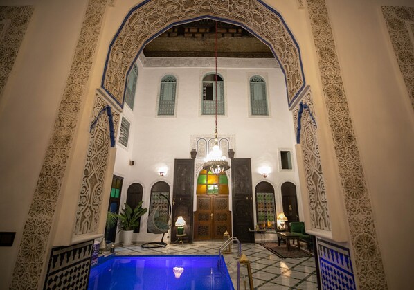 واجهة المنشأة
