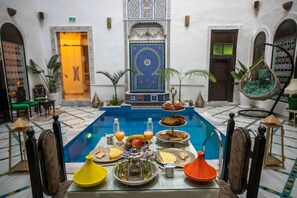 واجهة المنشأة