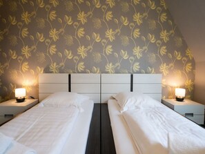 3 Schlafzimmer, Reisekinderbett, kostenloses WLAN