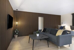 Flat-screen TV - Beautiful newly renovated summer house by the sea (Frørup)