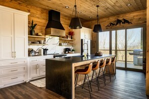 Fridge, microwave, oven, stovetop - New to VRBO!  Theater Seating, Pool Table, Gaming Station, Bunk Rm, Hot Tub (Gatlinburg)