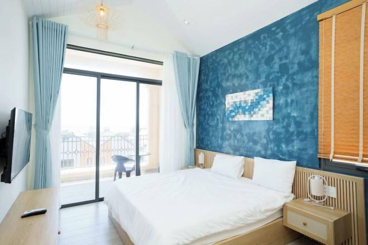 3 bedrooms, desk, laptop workspace, free WiFi