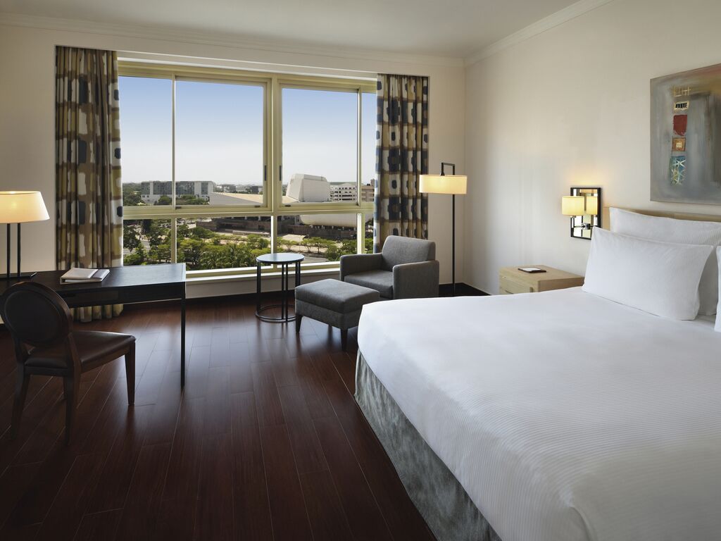 1 chambre, coffres-forts dans les chambres, fer et planche à repasser