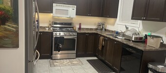 Private Room in South Barrie (For Females Only)