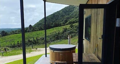 Fenian Retreat.
Nestled on the edge of Kahurangi National Park, Karamea.
