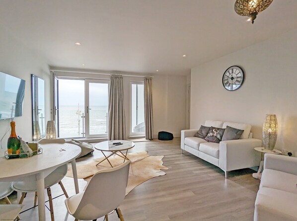 تلفزيون ذكي