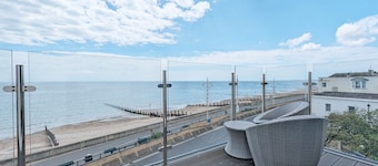 West Lodge, Bognor Regis -  a flat that sleeps 4 guests  in 2 bedrooms