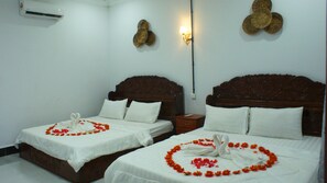 Bungalou Grand, 2 dormitoris, balcó, al costat de la piscina | Caixa forta a l'habitació, decoració individual i mobiliari individual