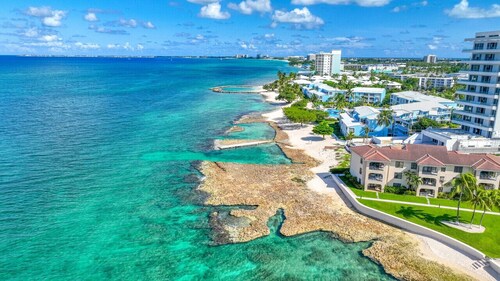 Oceanfront 1st Floor w Views | 7mb | 3 Beds | Pool