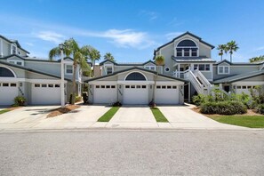 Exterior - Relaxing Siesta Key condo 2 heated pool -  tennis and pickleball - beach access - GBB 1342 (Sarasota)