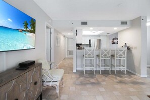 Interior - Charming 2/2 Siesta Key condo with beach access - GBB 1338 (Sarasota)