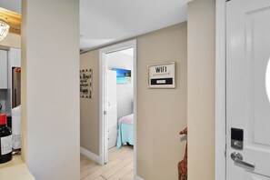 Interior - Lakefront Siesta Key condo with beach access - GBB 1313 (Sarasota)