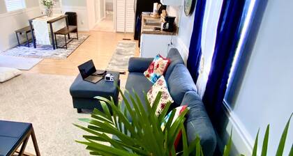 Cozy Cabin in Orlando - Snowbird Paradise