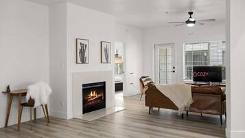 43-inch Smart TV with digital channels, Netflix, Hulu